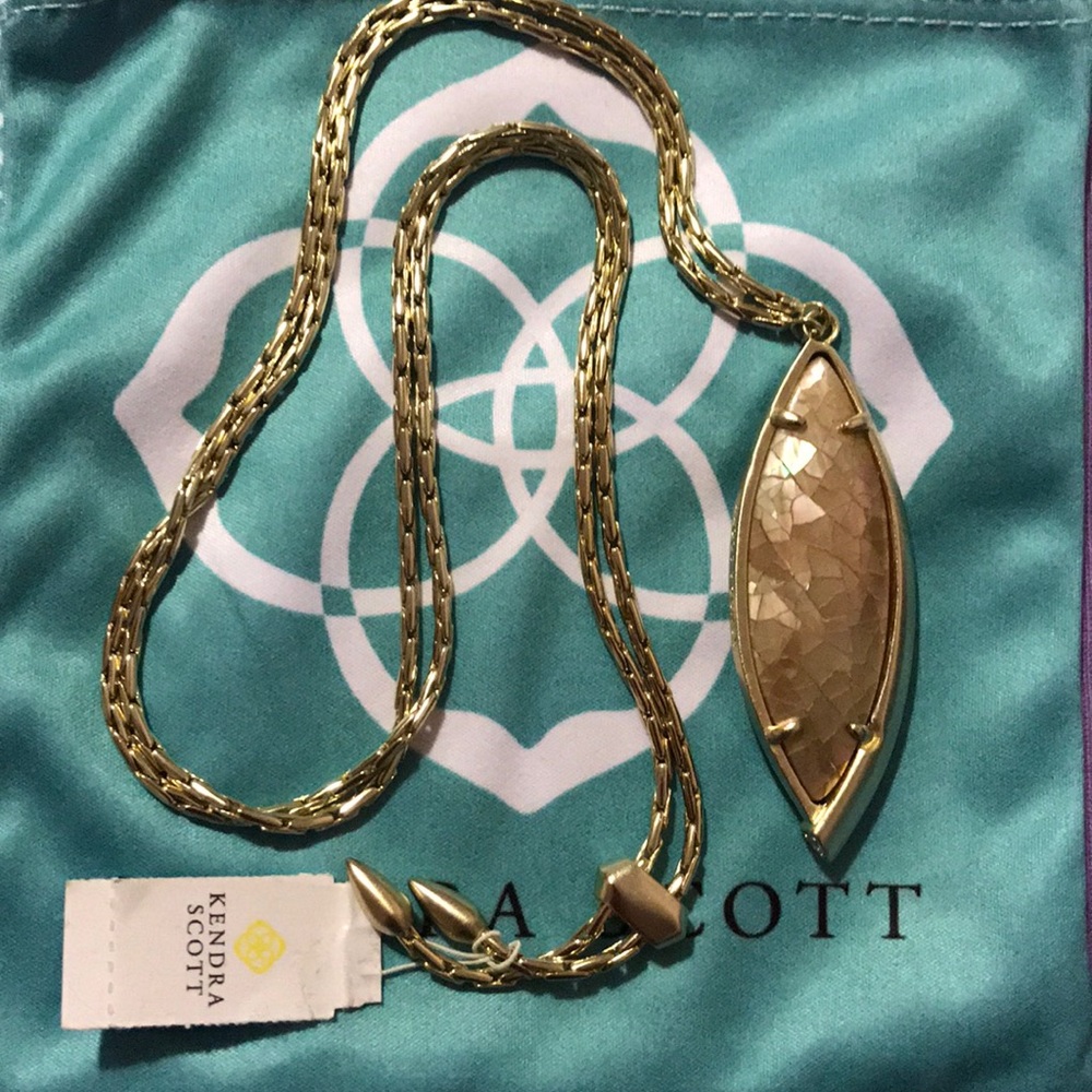 Milla necklace by Kendra Scott